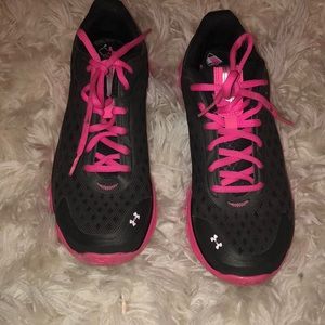 Under Armor Tennis Shoes